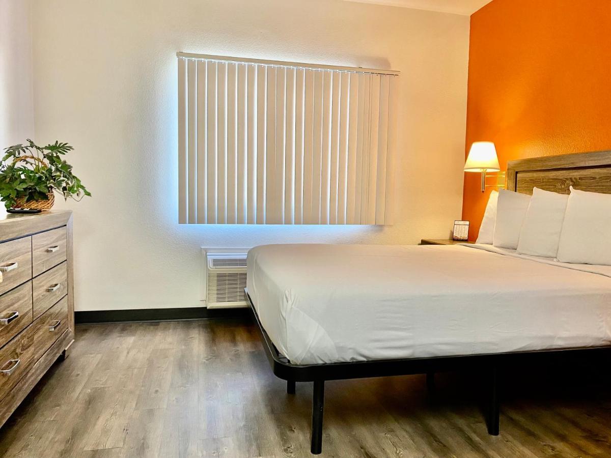 Queen Suite