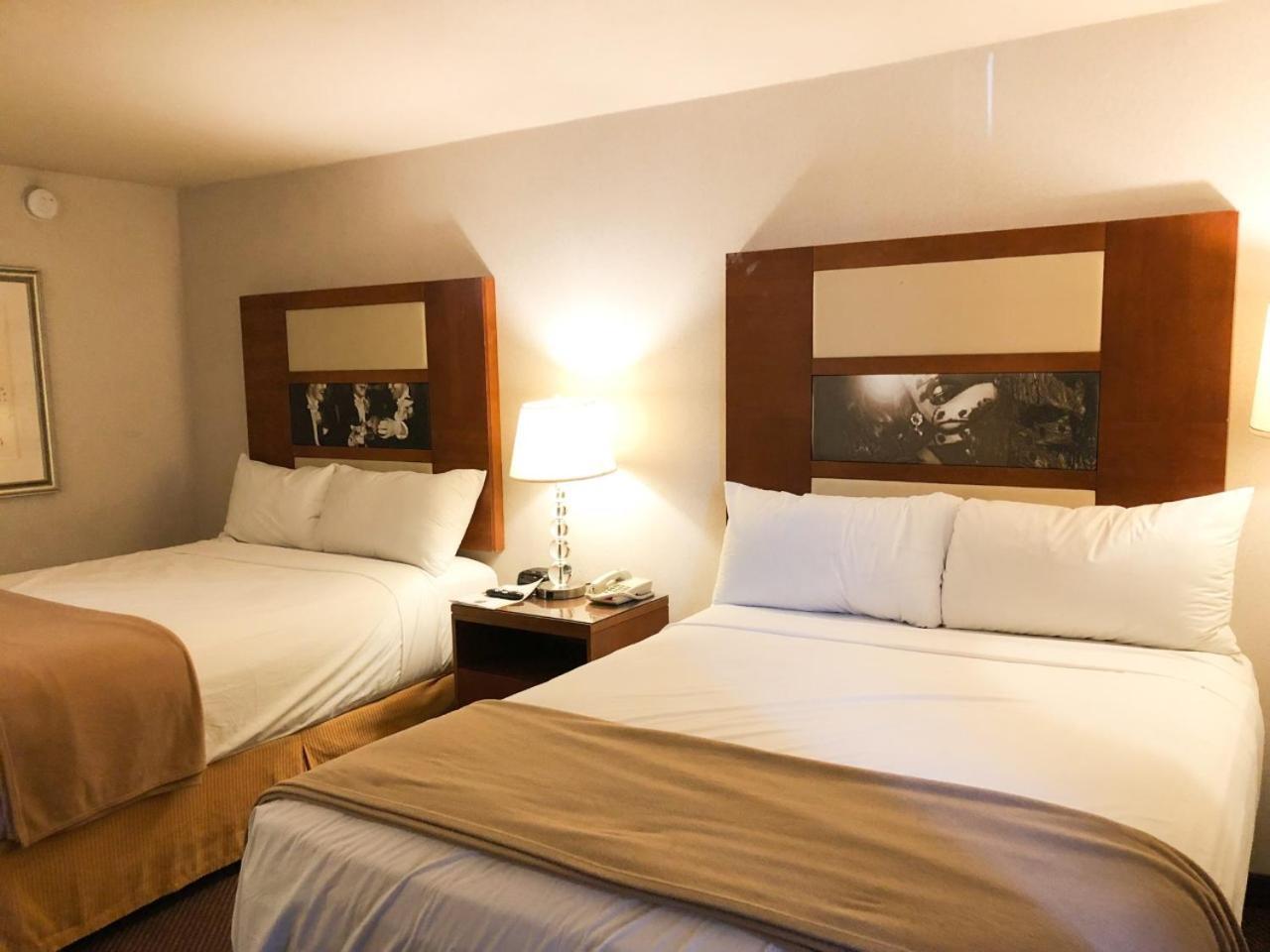 Deluxe Queen Room Two Queen Beds