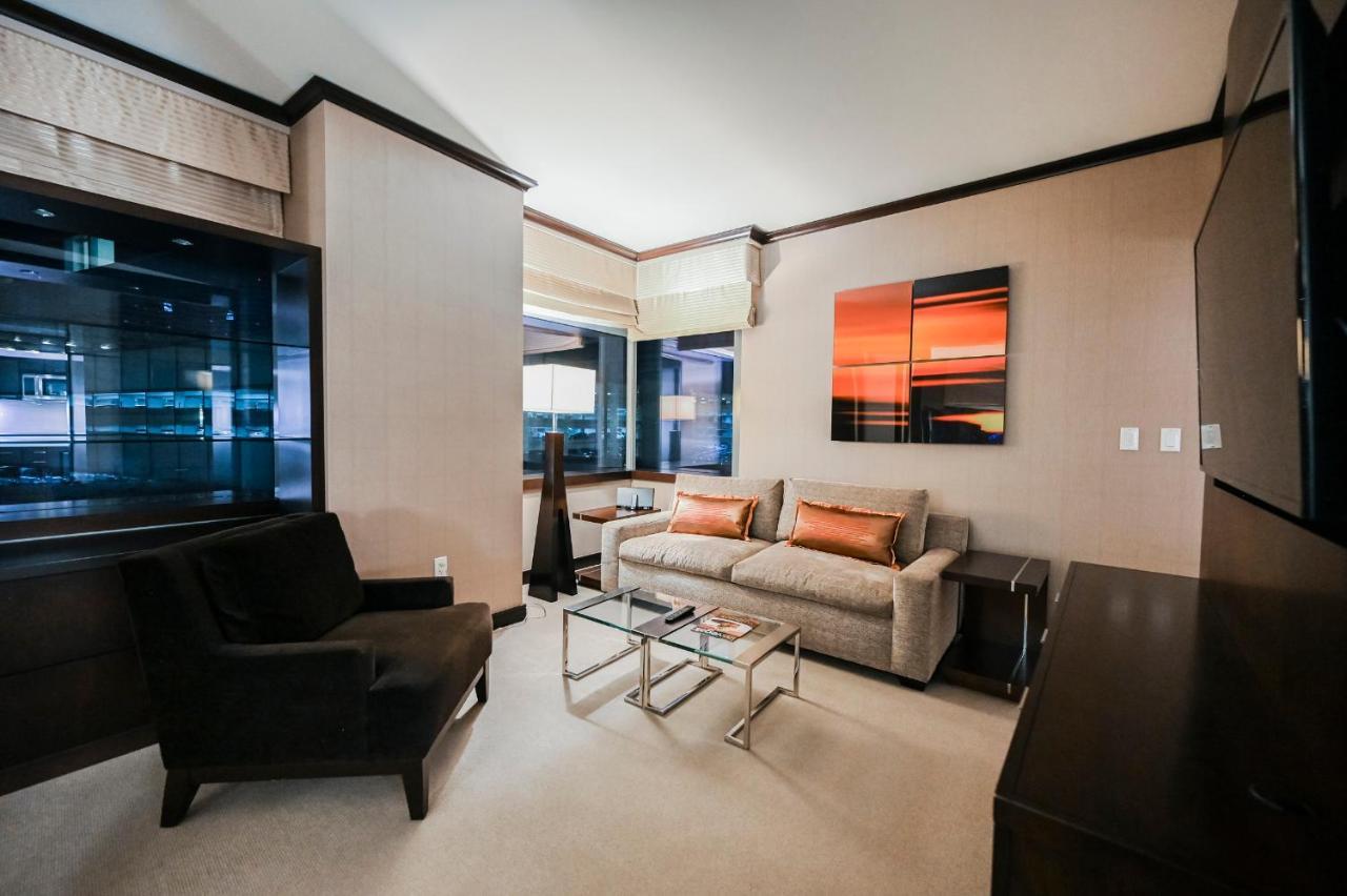 One Bedroom City Center View