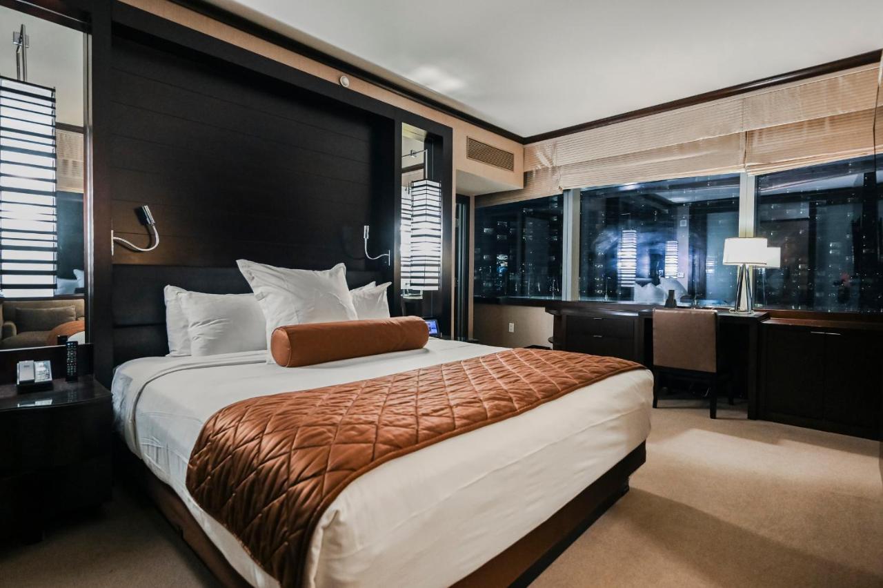 One Bedroom City Center View