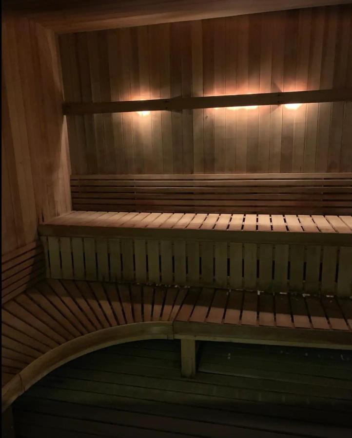 King Suite Pool View