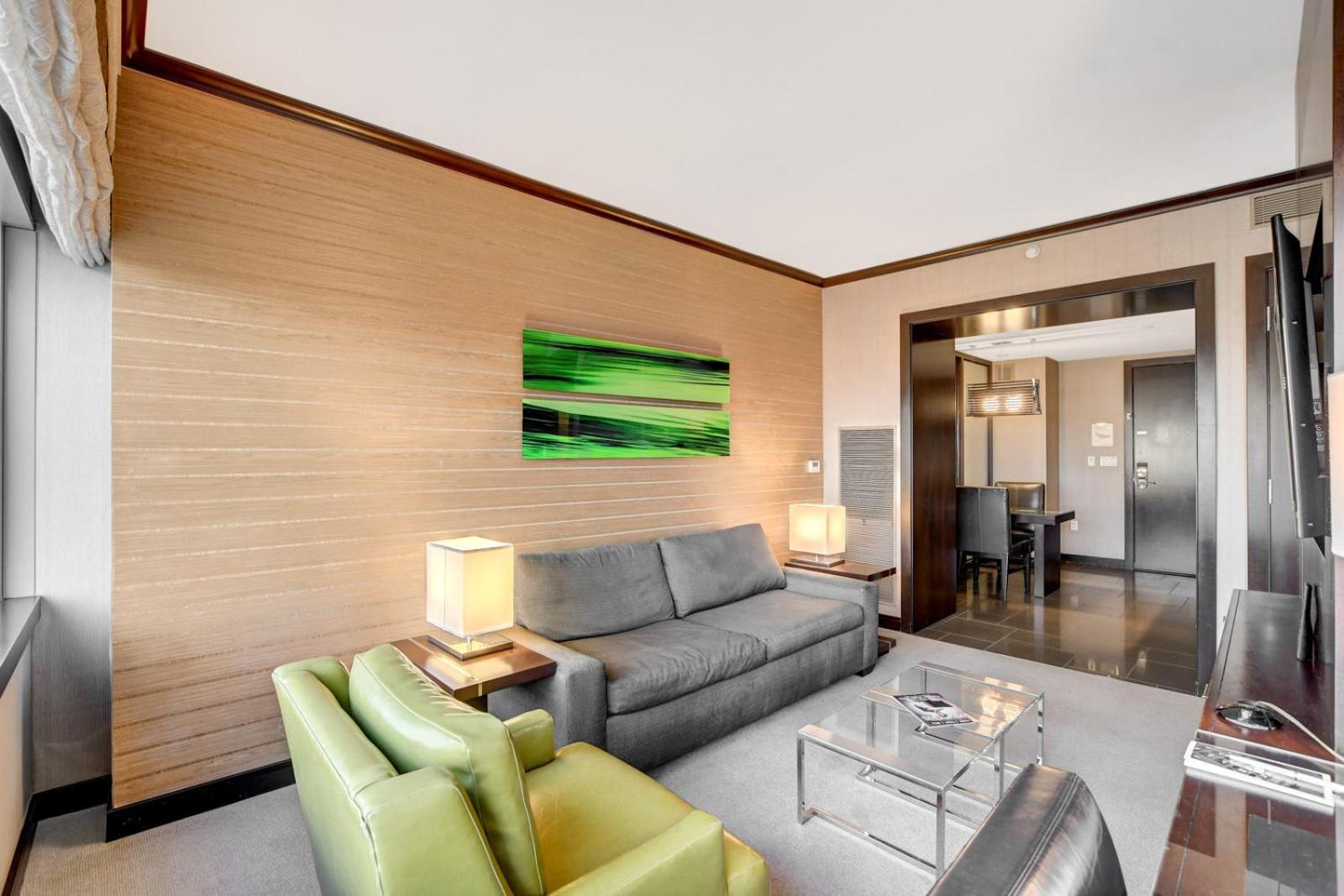 Superior King Suite