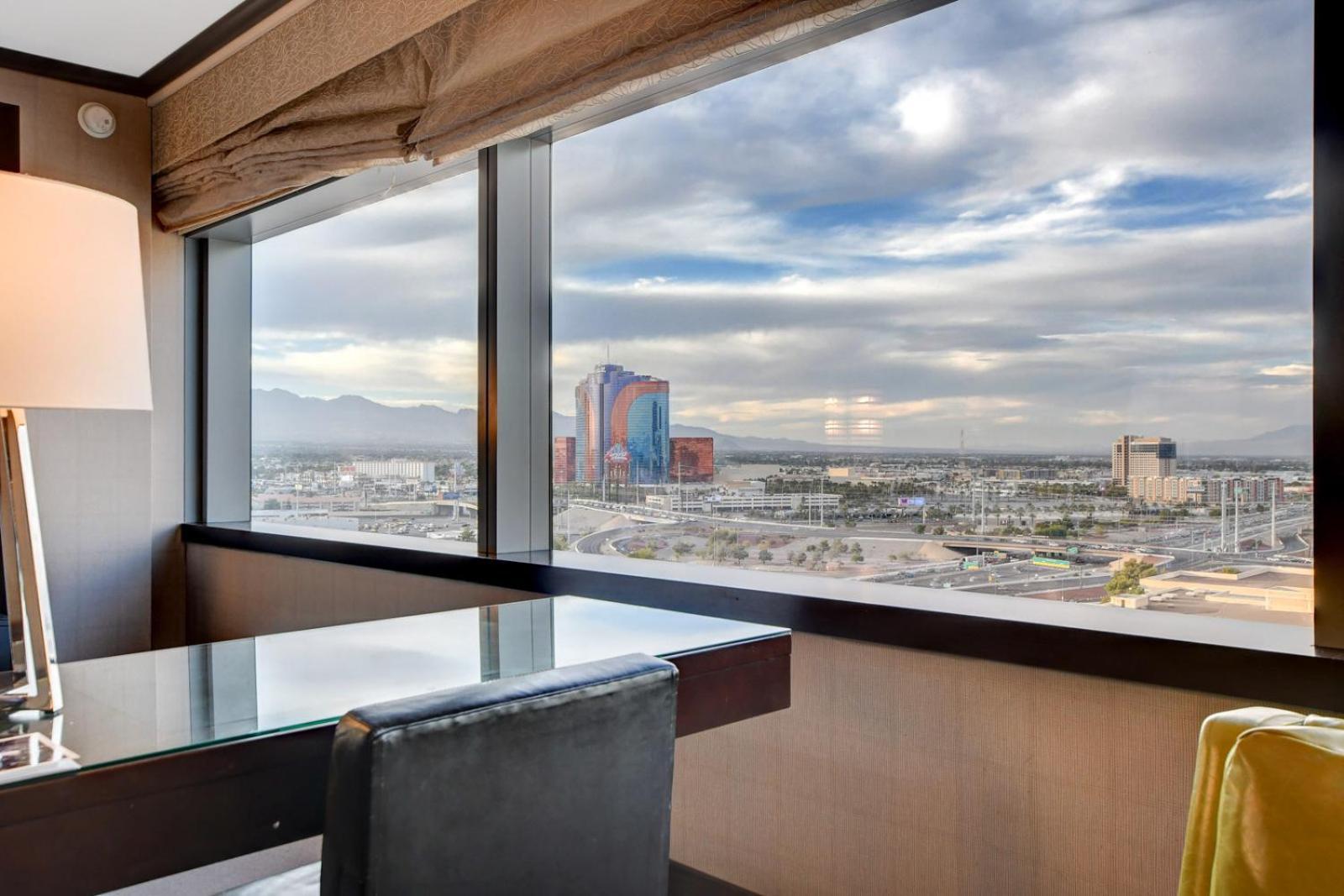 Superior King Suite