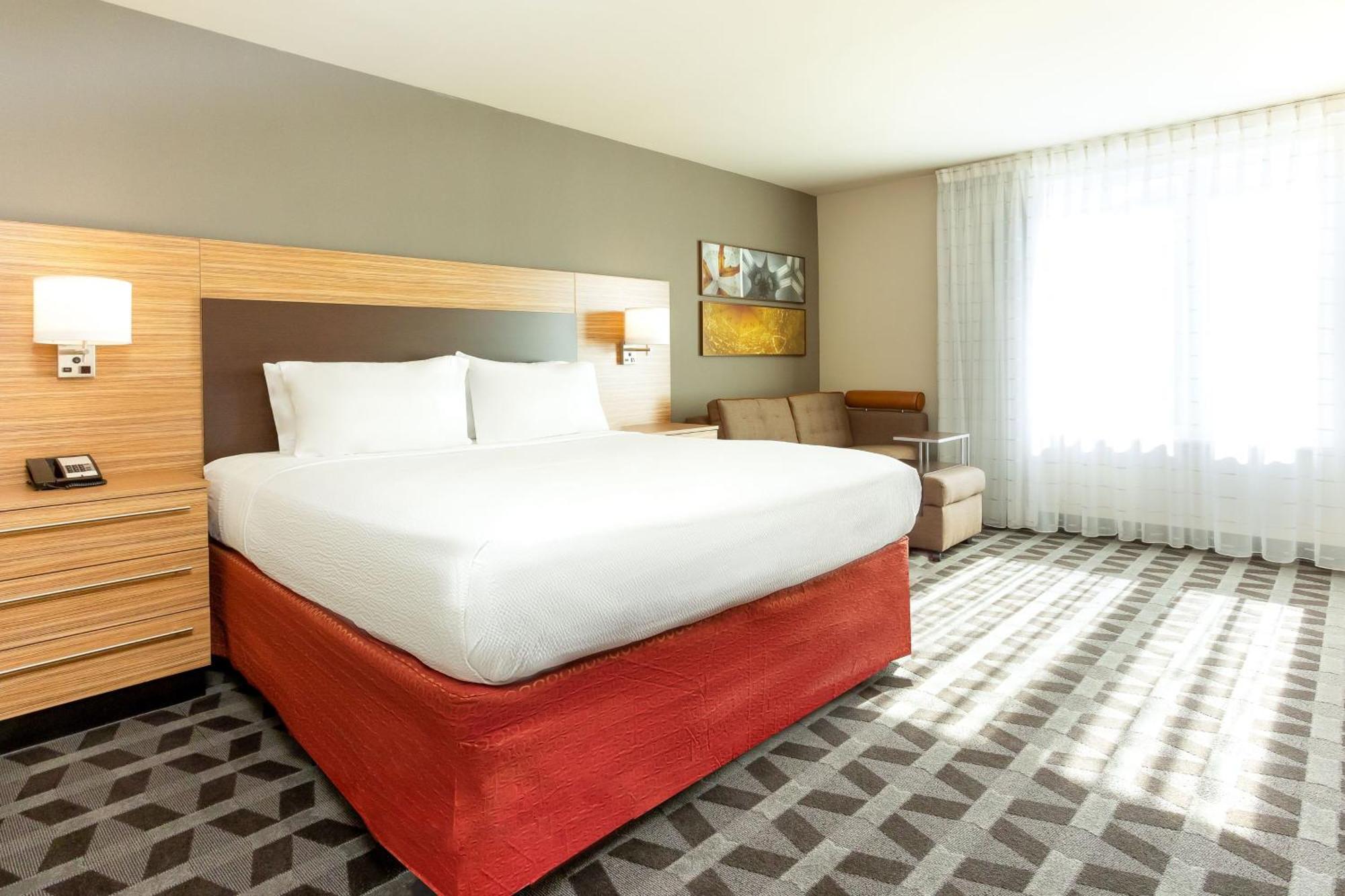 Wellness Studio King Room