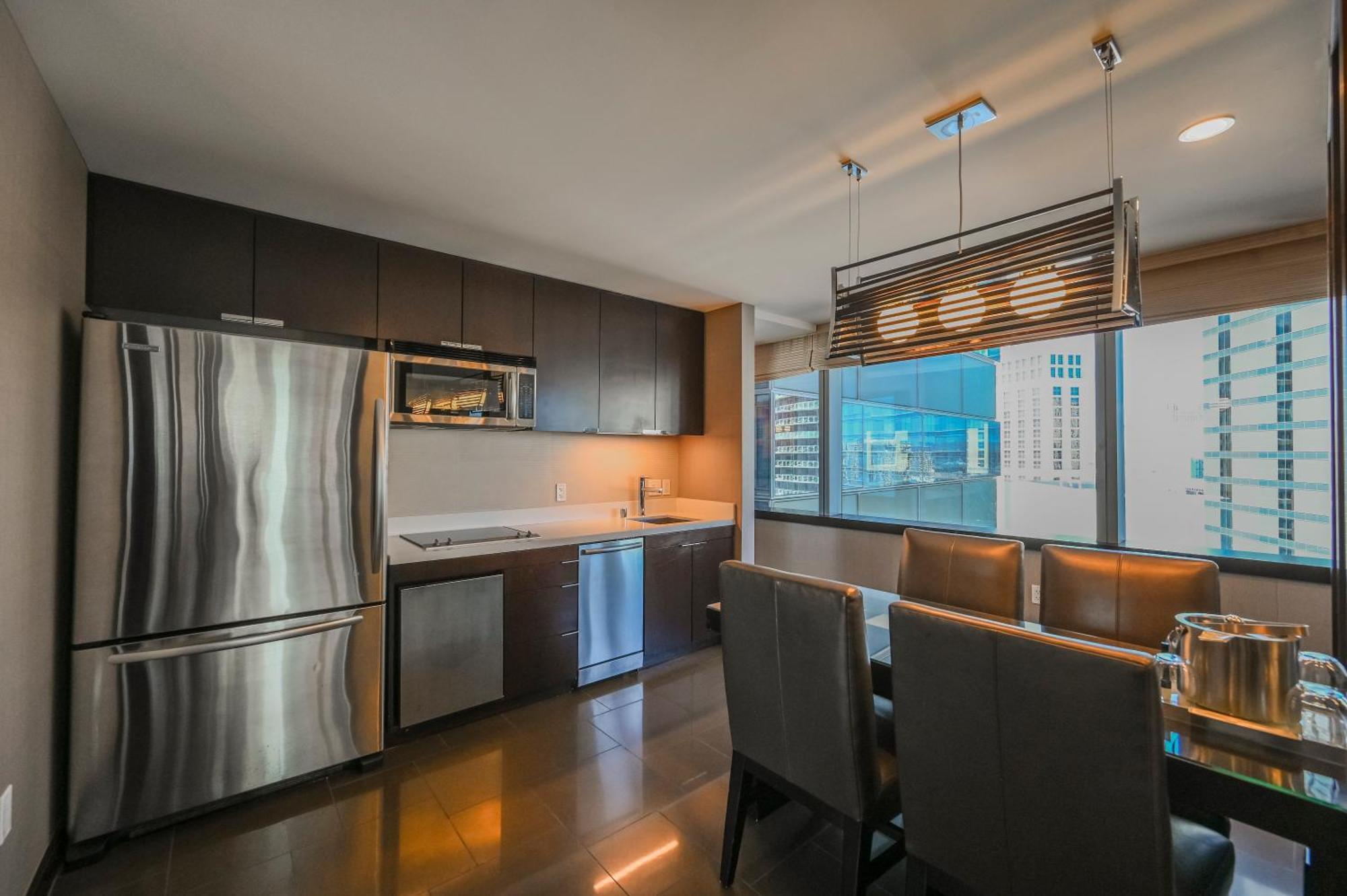 One Bedroom City Center View