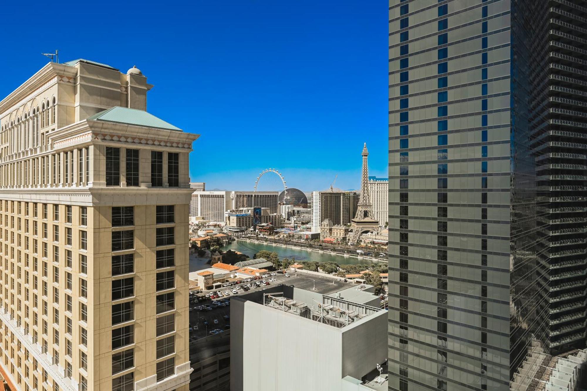 Studio Vegas City View