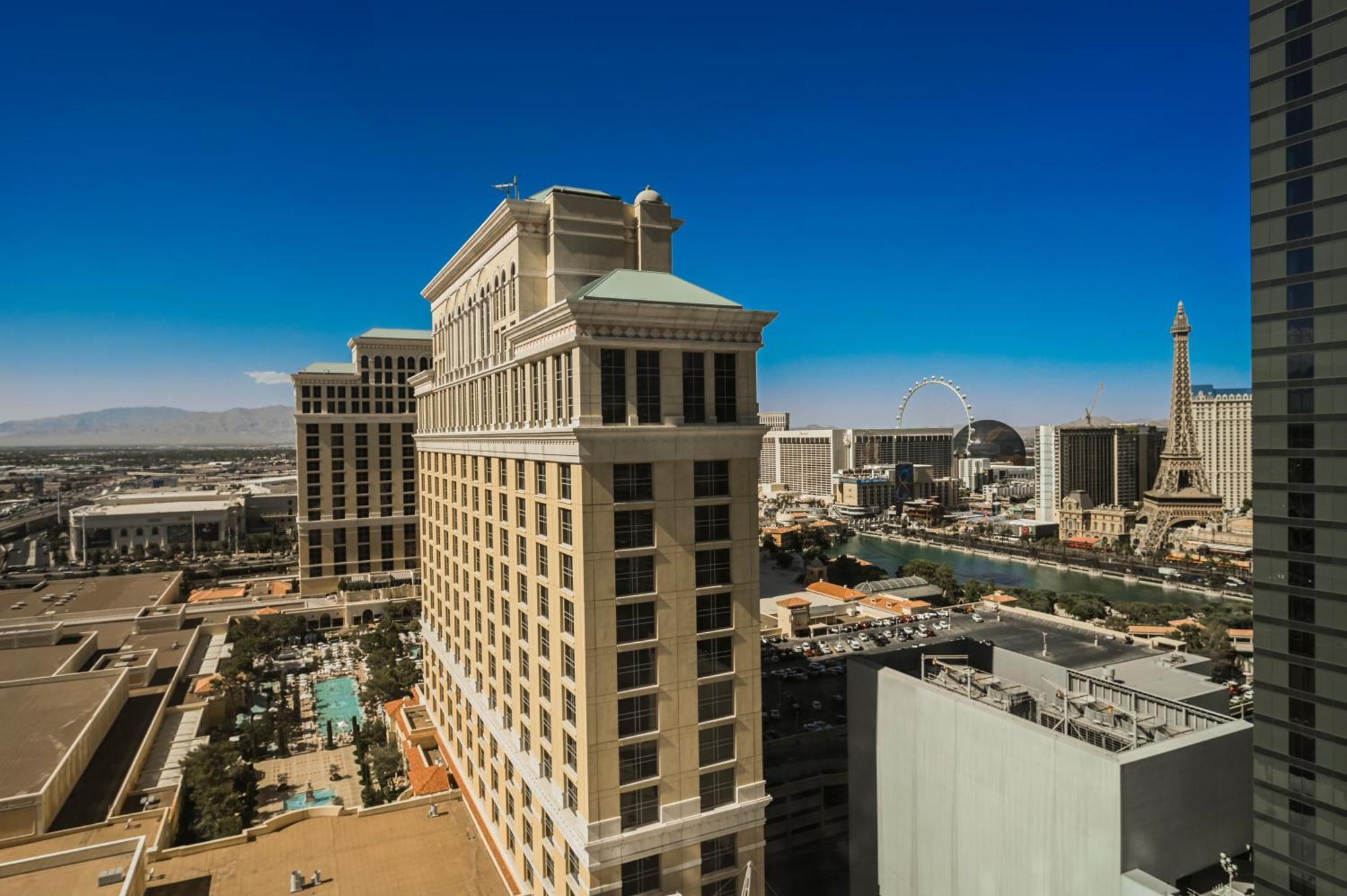 Studio Vegas City View
