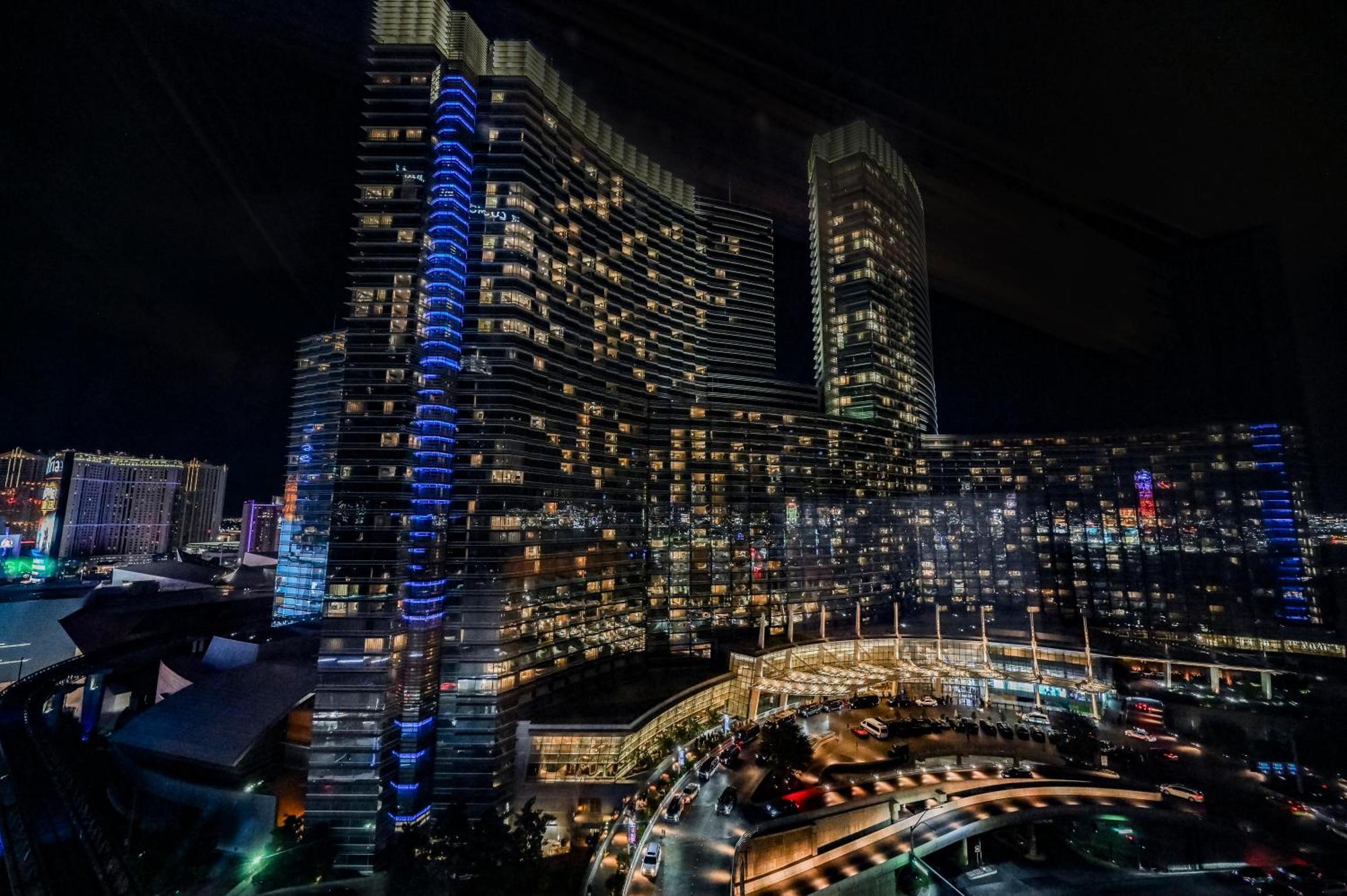 One Bedroom City Center View