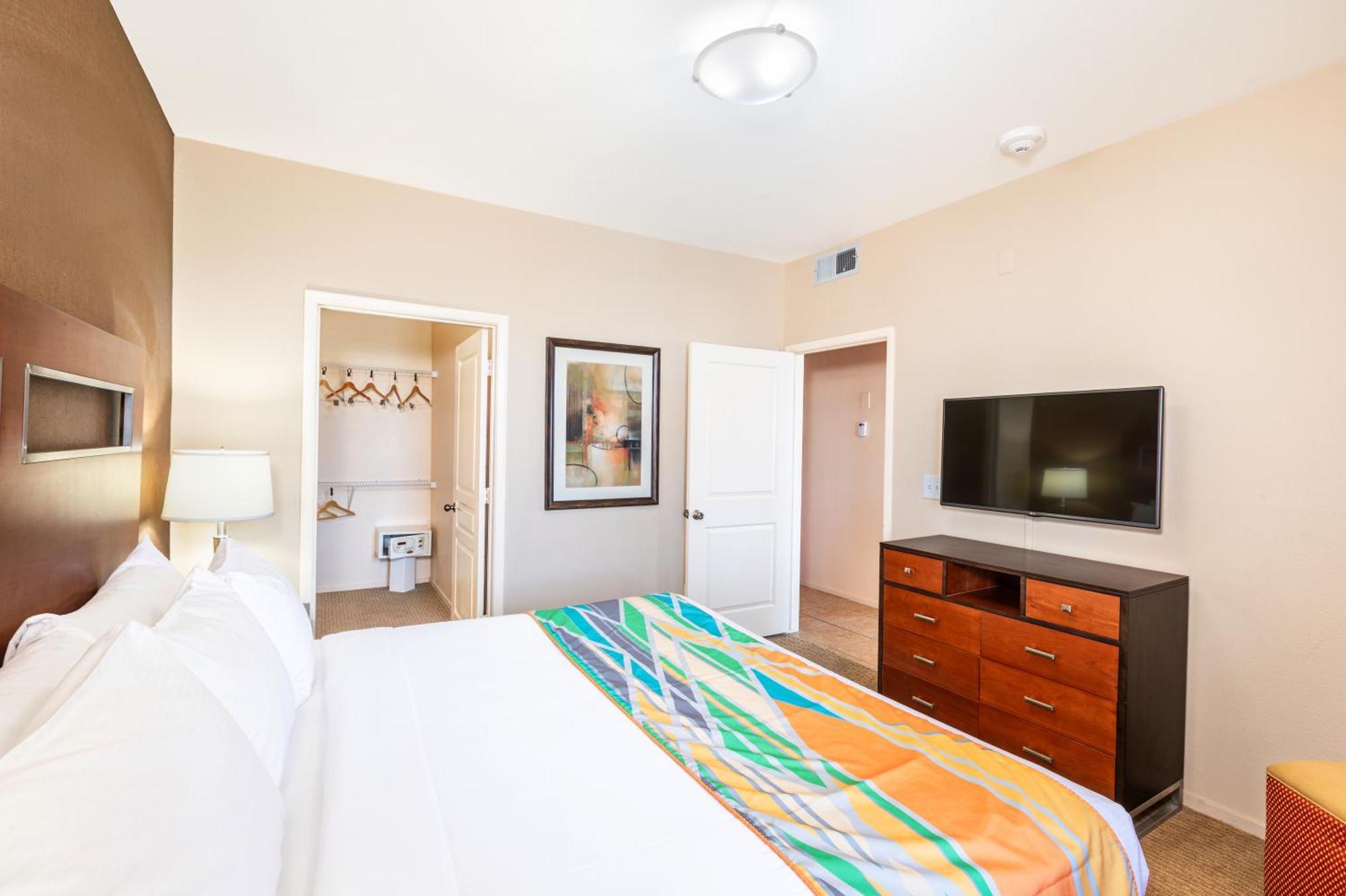 One-Bedroom Unit