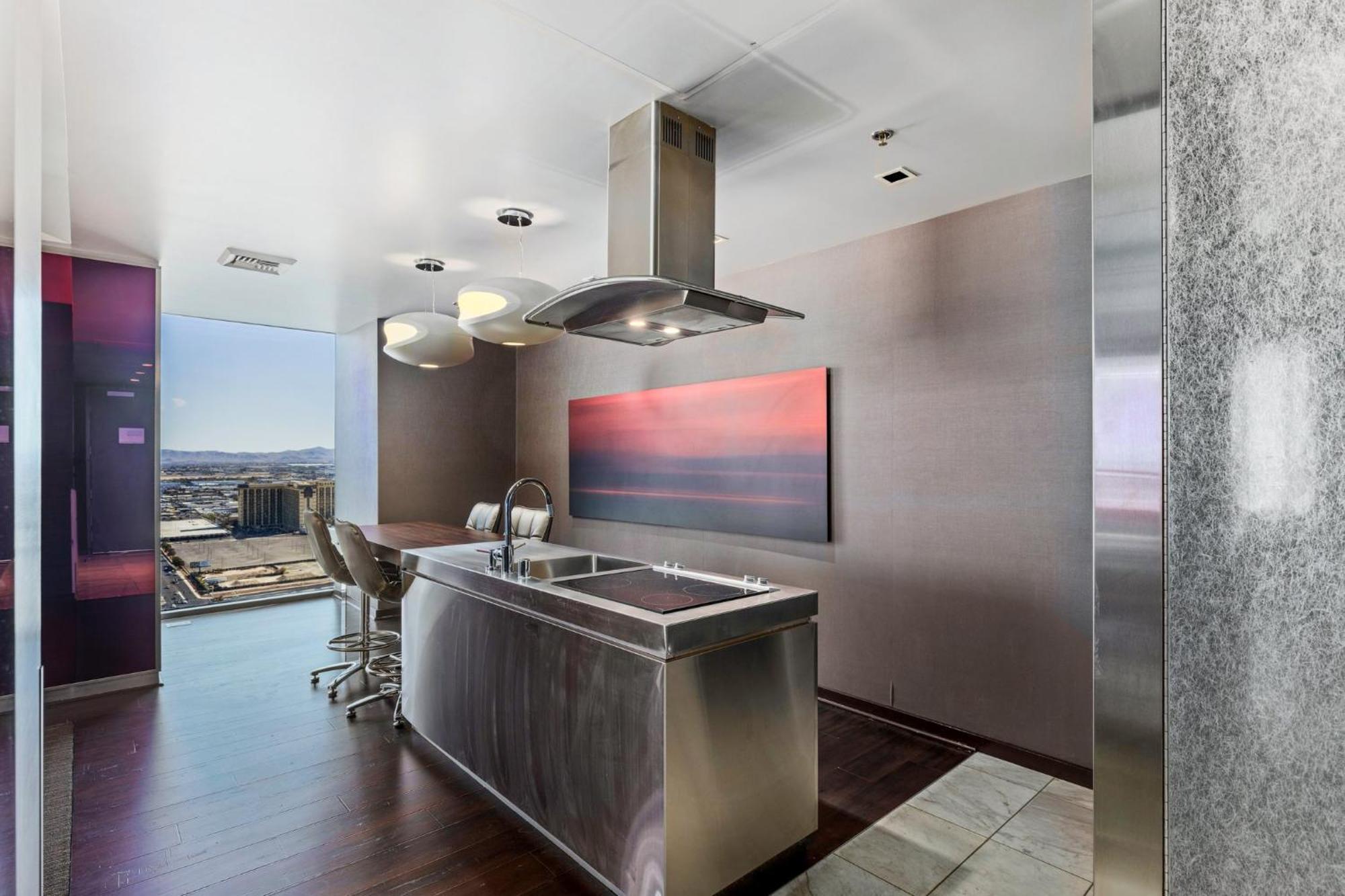 One-Bedroom Suite