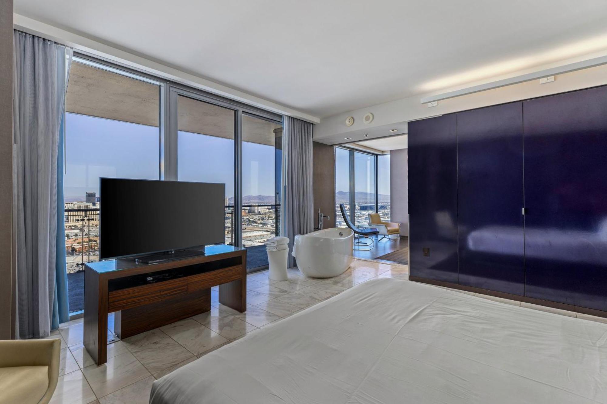 One-Bedroom Suite