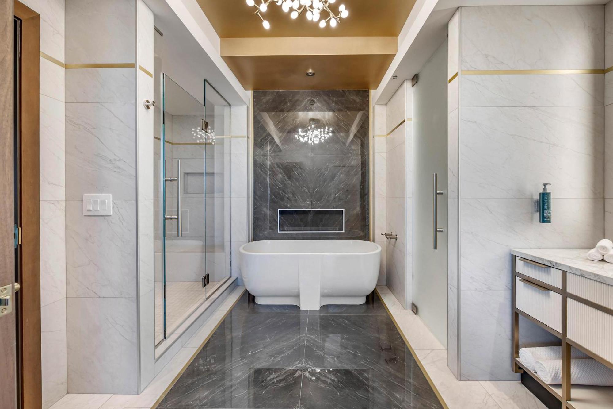 Premium One-Bedroom King Suite Balcony