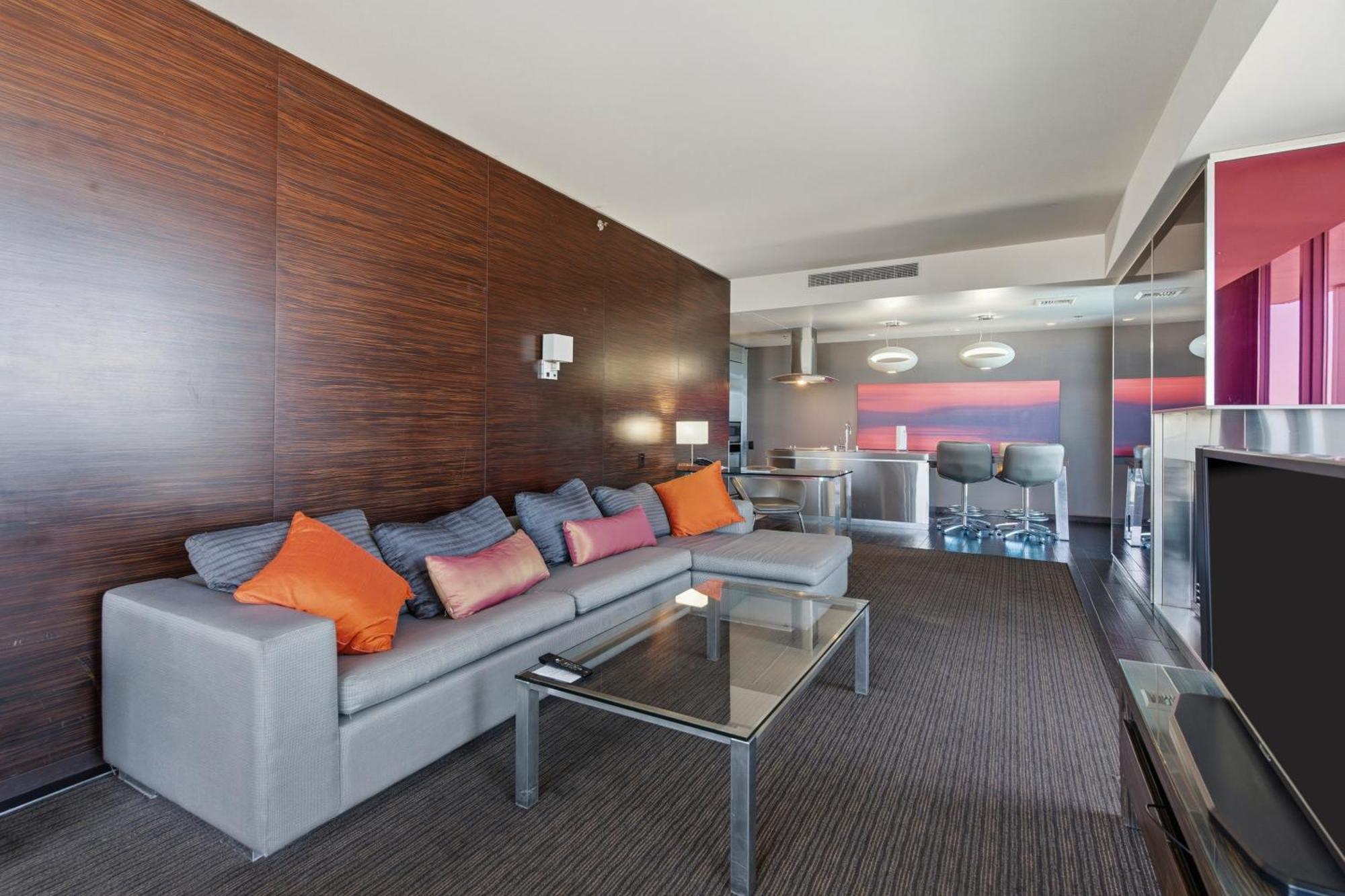 Two-Bedroom – Panoramic Strip View & Balcony