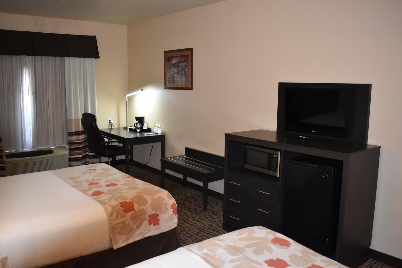 Queen Room Two Queen Beds Disability Access Non Smoking