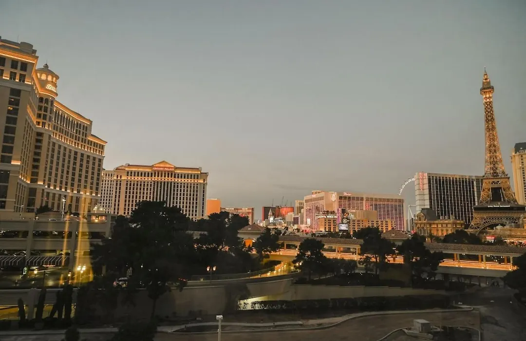 Stay Together Suites - Penthouse On The Strip Sleeps 20 - No Resort Fee-1