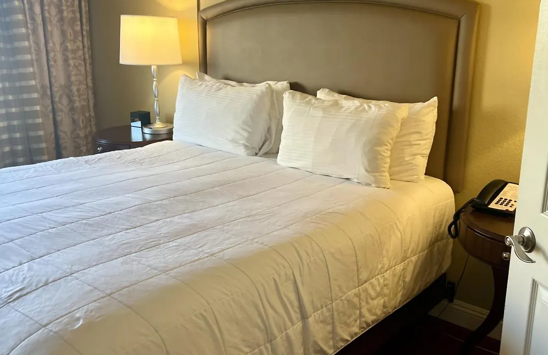 Getaways At The Jockey Club-1