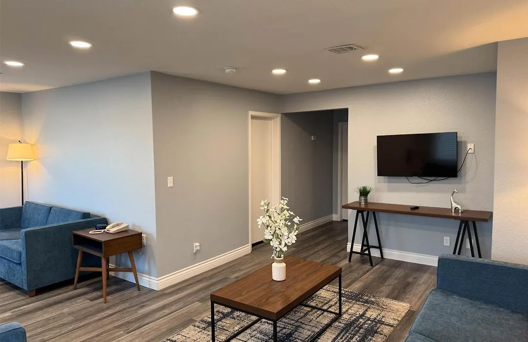 Studio 6 Suites Las Vegas, Nv - Tropicana-1