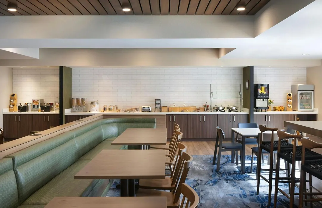Fairfield Inn Las Vegas Convention Center-1