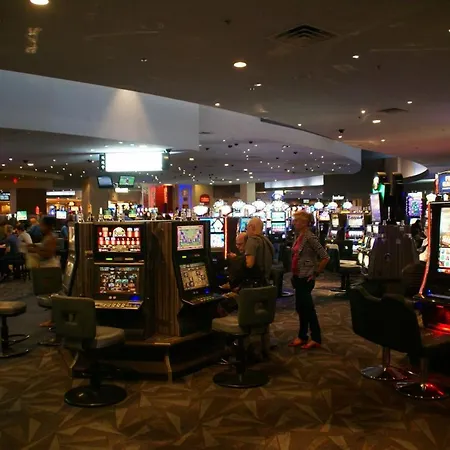 Strip Las Vegas Unit By Luxor And T Mobile Arena Area-2