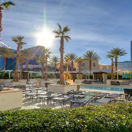Jewel Suite W/Balcony Mgm Signature * 23Rd Floor* Strip View-3