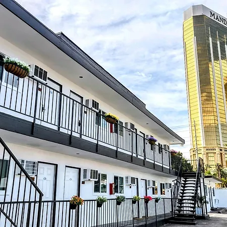 Nirvana Hotel-2