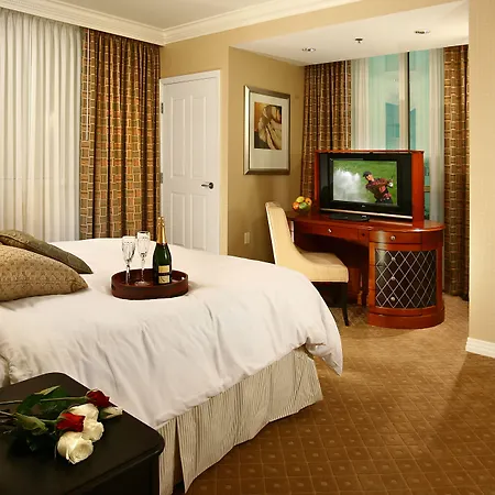Luxury Suites International At The Signature-2